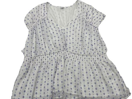 BLUE & WHITE OLD NAVY TOP SS, Size XXL Fashion