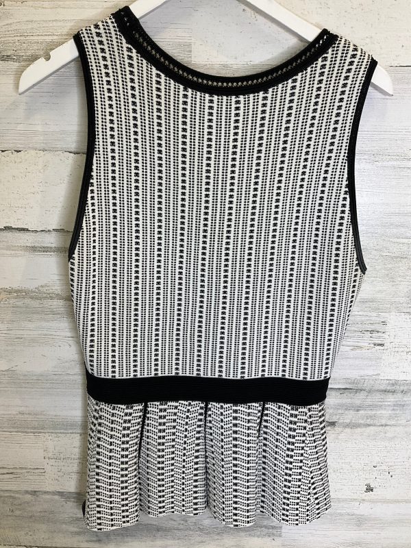 Black & White Top Sleeveless White House Black Market, Size S Fashion