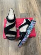 Black Sandals Flats Alegria, Size 9 Sale