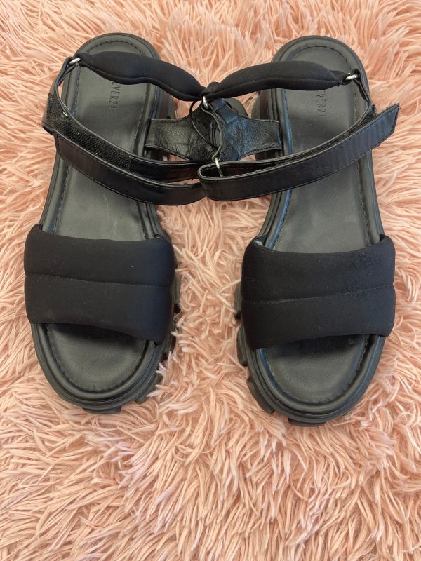 Black Sandals Flats Forever 21, Size 10 For Sale